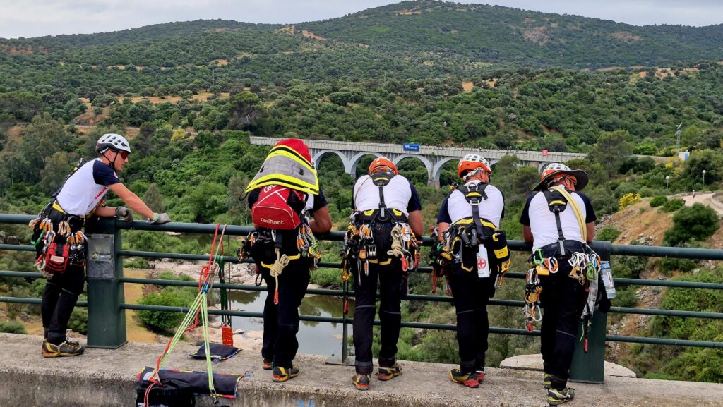 Moment collectif pendant une activité Rescue 174